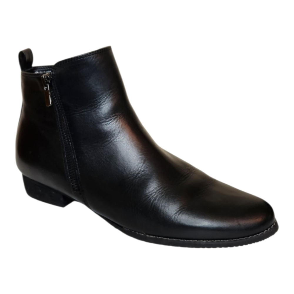 Blondo Classic Black Ankle Boots